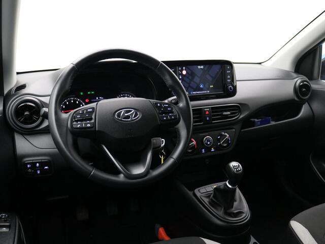 Hyundai I 10 1.0 Comfort Smart / Navigatie / Airco / Cruise Control / Achteruitrijcamera / NL Auto / Dealer onderhouden / Apple CarPlay & Android Auto / 1ste eigenaar /