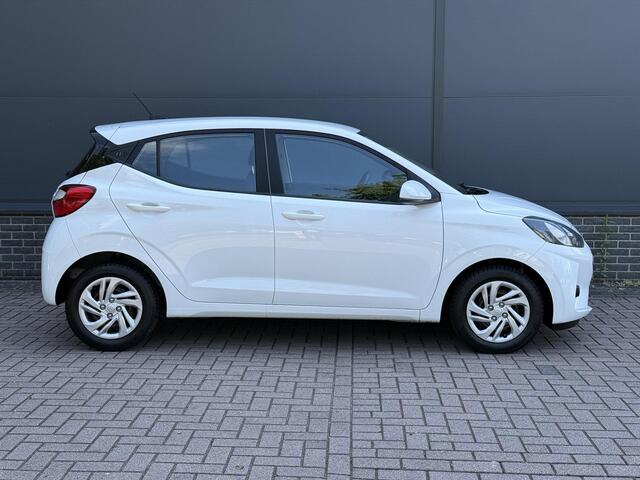 Hyundai I 10 1.0 Comfort Smart / Eerste Eigenaar / Dealer Onderhouden / Navigatie / Airco / Cruise / Apple Carplay&Android Auto /