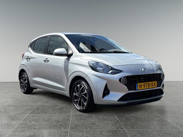 Hyundai I 10 Comfort Smart 1.0 MPI 67pk | 15'' BI-COLOR LM-VELGEN | APPLE CARPLAY / ANDROID AUTO | CAMERA | NAVI | CRUISE CONTROL | AIRCO |