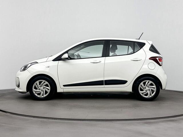 Hyundai I 10 1.0i Comfort | Airco | Weinig kilometers | Elektrische ramen | Apple Carplay/Android Auto | Parkeersensoren |