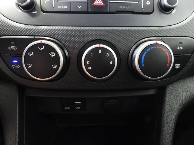 Hyundai I 10 1.0i Comfort Smart Pack NAVI/AIRCO/CRUISE/PDC!