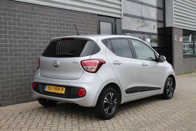 Hyundai I 10 1.0i Go! / Carplay / LMV 13" / Cruise / N.A.P.