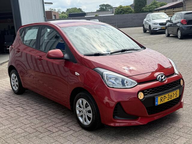 Hyundai I 10 1.0i Comfort | 1e EIGENAAR | HOGE INSTAP | CRUISE | AIRCO |