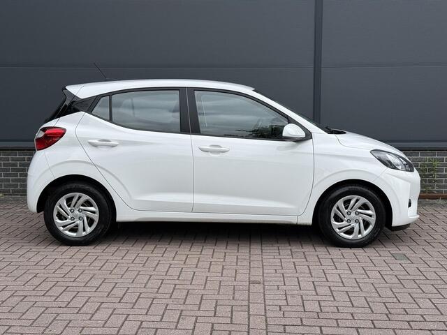 Hyundai I 10 1.0 Comfort Smart / Eerste Eigenaar / Navigatie / Achteruitrij Camera / Airco / Apple Carplay&Android Auto /