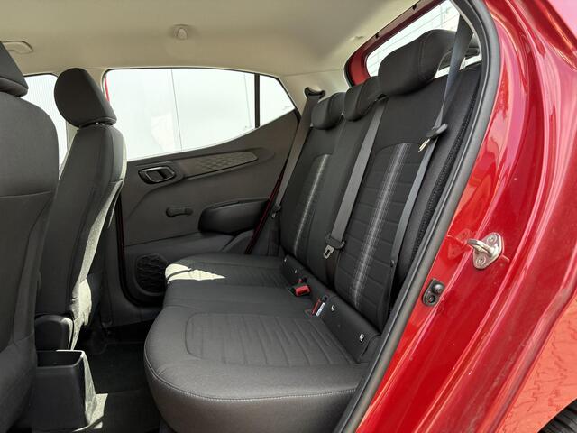 Hyundai I 10 1.0 Comfort Smart 5-zits / Automaat / Apple Carplay/Android Auto / Airco / Cruise Control / All-season / Navigatie /