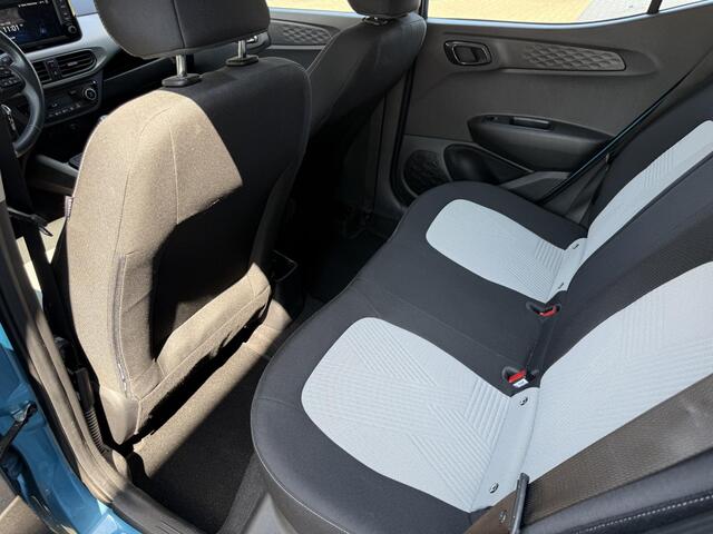 Hyundai I 10 1.0 Premium Navigatie / Camera / Cruise Control / Sensoren Achter / Apple&Android Carplay / Bluetooth / DAB / All-Season banden