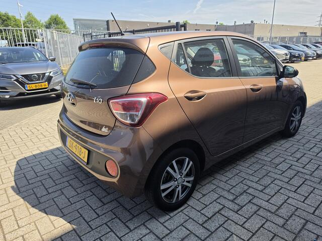 Hyundai I 10 1.0i Comfort | Navigatie | Parkeersensoren | Cruise Control |
