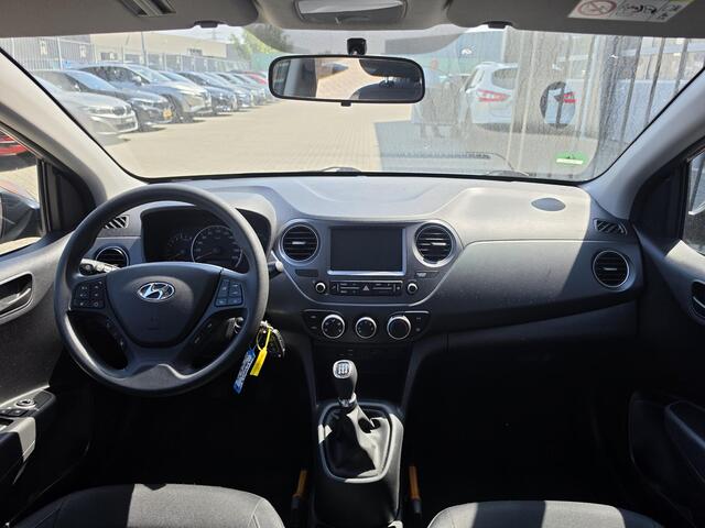 Hyundai I 10 1.0i Comfort | Navigatie | Parkeersensoren | Cruise Control |