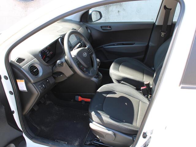 Hyundai I 10 1.0i Comfort | APPLE CARPLAY / ANDROID AUTO | PARKEERSENSOREN ACHTER | CRUISE CONTROL |