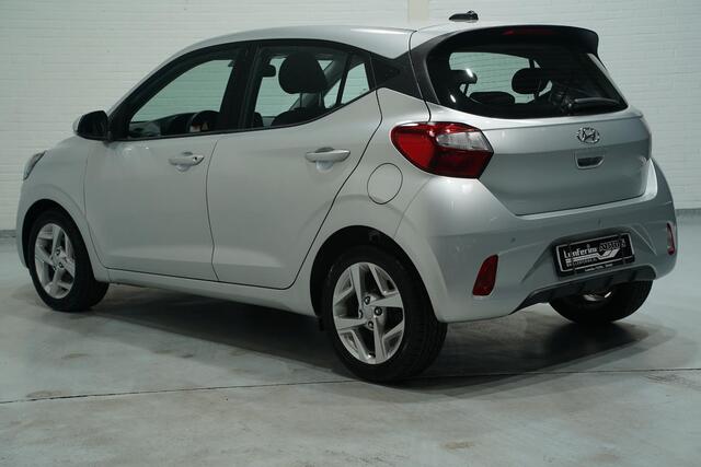 Hyundai I 10 1.0 Trend Apple Carplay Navi Airco PDC Achter Stuur/Stoelverwarming lane-assist DAB-ontvangst electr.-pakket cruise-controle bestuurders stoel hoogteverstelbaar stuurbediening