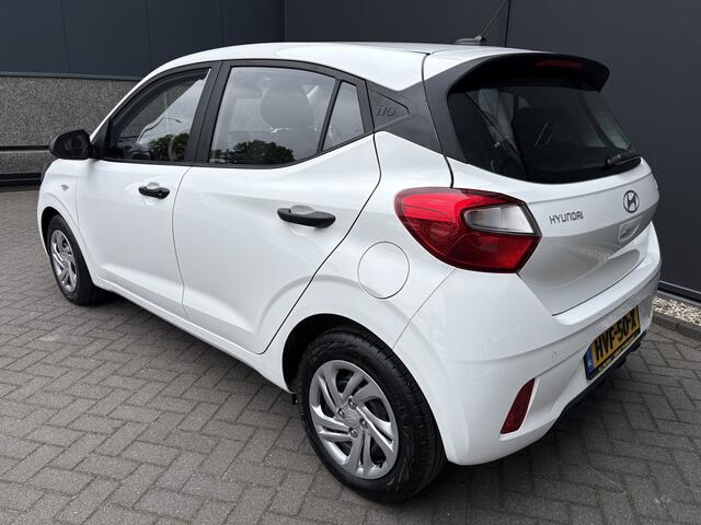 Hyundai I 10 1.0 Comfort Achteruitrijcamera - Airco - Navigatie - Parkeersensoren achter - Cruise control - Radio - Led verlichting - Fabrieksgarantie