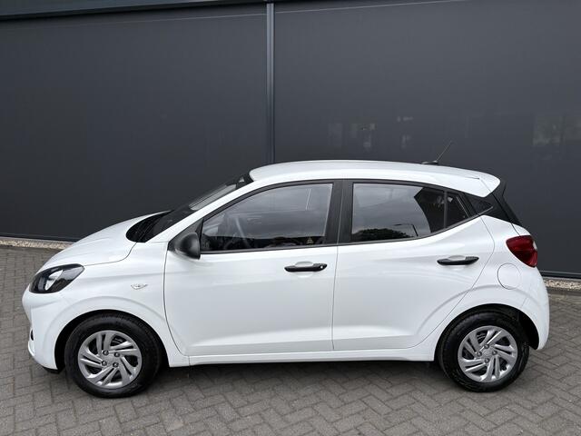 Hyundai I 10 1.0 Comfort Achteruitrijcamera - Airco - Navigatie - Parkeersensoren achter - Cruise control - Radio - Led verlichting - Fabrieksgarantie