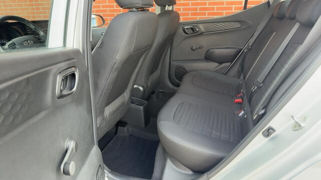 Hyundai I 10 1.0 Comfort Smart Automaat 5 pers. Navigatie Camera