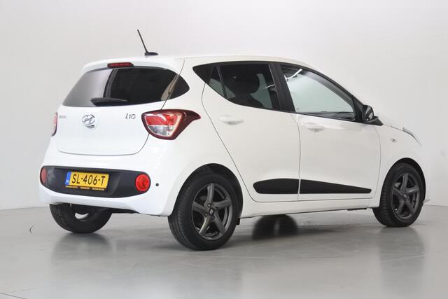 Hyundai I 10 1.0i Comfort Navi/Carplay/Android PDC 15" Privacyglass
