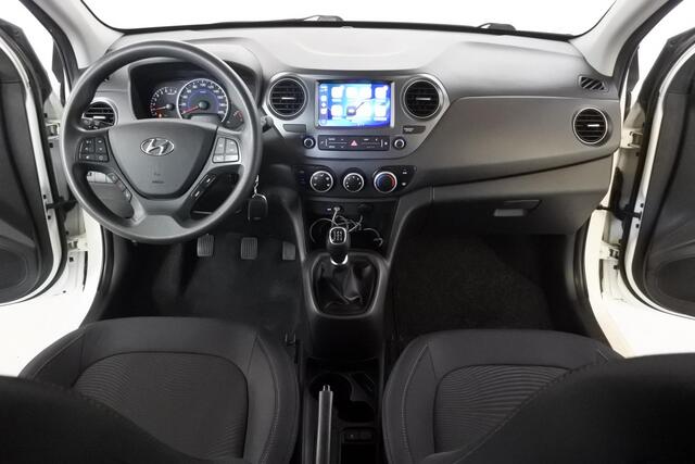 Hyundai I 10 1.0i Comfort Navi/Carplay/Android PDC 15" Privacyglass