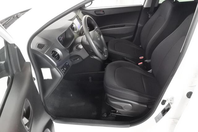 Hyundai I 10 1.0i Comfort Navi/Carplay/Android PDC 15" Privacyglass