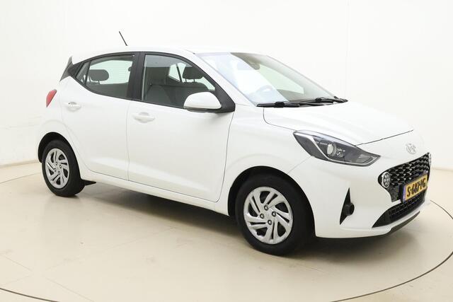 Hyundai I 10 1.0 Premium | Camera | Parkeersensoren | Climate control | Weinig kilometers | Cruise control | DAB Radio