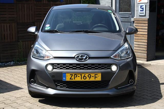 Hyundai I 10 1.0 / NAP / Airco / Cruise / Trekhaak