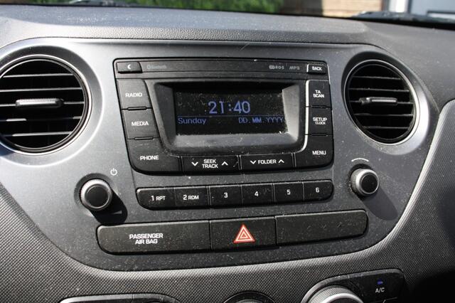 Hyundai I 10 1.0 / NAP / Airco / Cruise / Trekhaak
