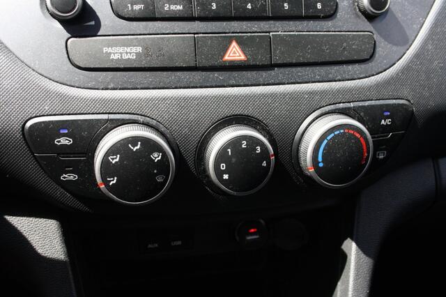 Hyundai I 10 1.0 / NAP / Airco / Cruise / Trekhaak