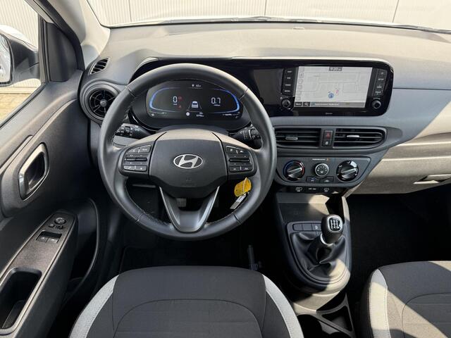 Hyundai I 10 1.0 Comfort Smart Dealer onderhouden / All season banden / Navigatie / Achteruitrijcamera / Apple CarPlay en Android Auto / Eerste eigenaar