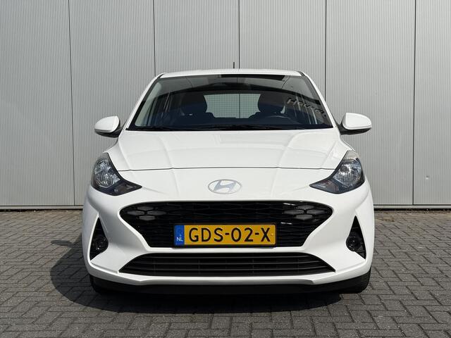 Hyundai I 10 1.0 Comfort Smart Dealer onderhouden / All season banden / Navigatie / Achteruitrijcamera / Apple CarPlay en Android Auto / Eerste eigenaar