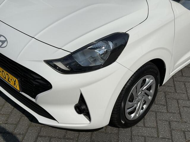 Hyundai I 10 1.0 Comfort Smart Dealer onderhouden / All season banden / Navigatie / Achteruitrijcamera / Apple CarPlay en Android Auto / Eerste eigenaar
