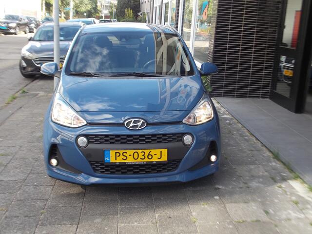Hyundai I 10 1.0i i-Premium NAVI AIRCO CARPLAY