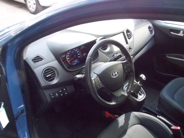 Hyundai I 10 1.0i i-Premium NAVI AIRCO CARPLAY