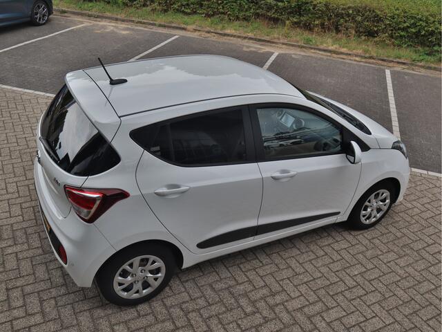 Hyundai I 10 1.0i Premium Navigatie | Camera | Cruise Control | DAB | Stoelverwarming