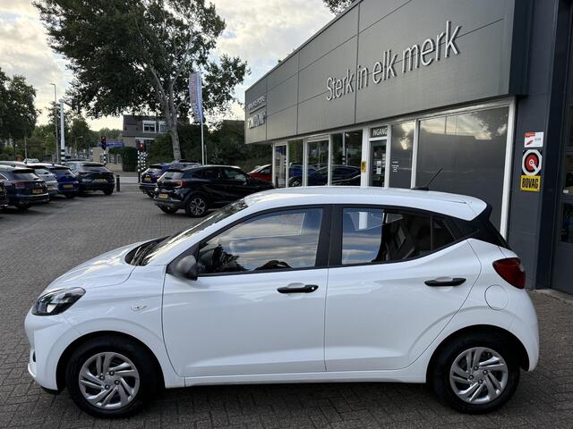 Hyundai I 10 1.0 Comfort / Airco/ Navigatie/ Cruise/ Apple carplay/ Digitaal dashbord