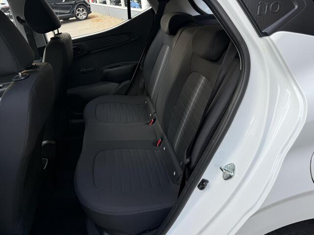 Hyundai I 10 1.0 Comfort / Airco/ Navigatie/ Cruise/ Apple carplay/ Digitaal dashbord