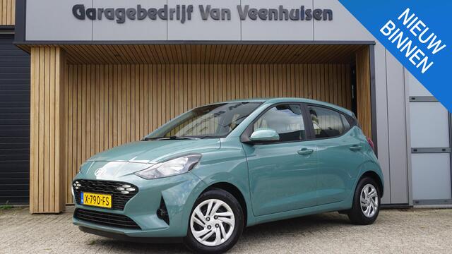 Hyundai I 10 1.0 67pk Comfort 5Drs Virtual-Cockpit Cruisecontrol Navi A-Camera LED 39072km! *NL auto* Mangrove Green!