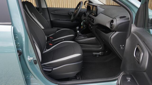 Hyundai I 10 1.0 67pk Comfort 5Drs Virtual-Cockpit Cruisecontrol Navi A-Camera LED 39072km! *NL auto* Mangrove Green!