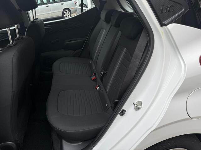 Hyundai I 10 1.0 Comfort Smart 5-zits Automaat / Airco/ Navigatie/ Cruise/ Apple Carplay/ Camera/ LED