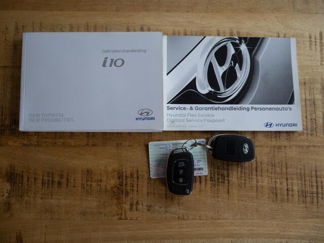 Hyundai I 10 1.0i Comfort Pano Airco Apple CarPlay