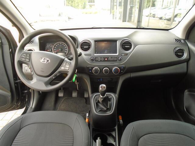 Hyundai I 10 1.0i Comfort & navigatie groot scherm