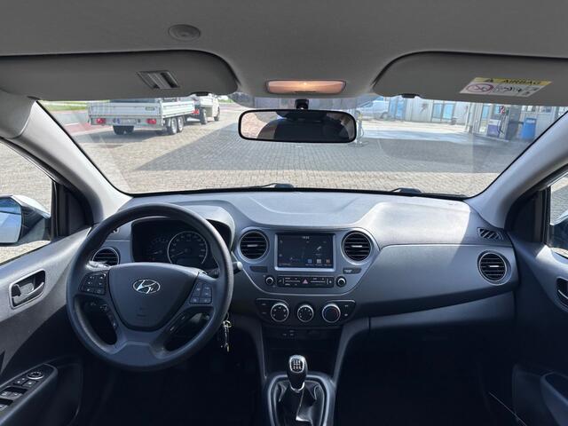 Hyundai I 10 1.0I Comfort '' Infotainmentsystem - USB - CC - Elektrische ramen ''