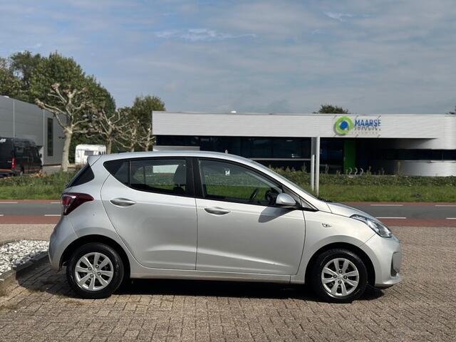 Hyundai I 10 1.0I Comfort '' Infotainmentsystem - USB - CC - Elektrische ramen ''