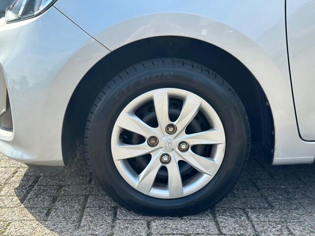 Hyundai I 10 1.0I Comfort '' Infotainmentsystem - USB - CC - Elektrische ramen ''