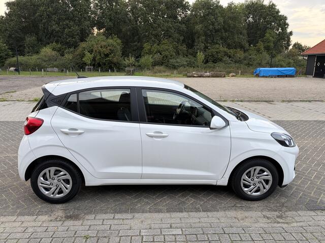 Hyundai I 10 1.0 Comfort 5-zits Airco Cv Led App Cruise Nap