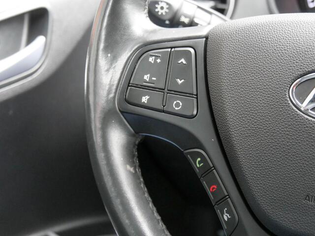 Hyundai I 10 1.0i Premium | TREKHAAK | APPLE CARPLAY / ANDROID AUTO |
