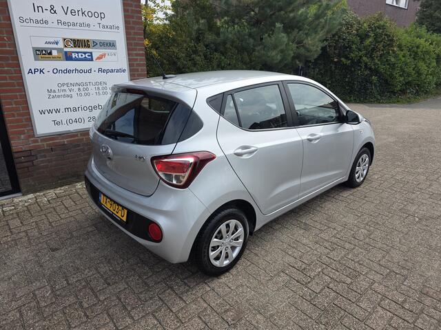 Hyundai I 10 1.0i Comfort | Navigatie | Cruise |