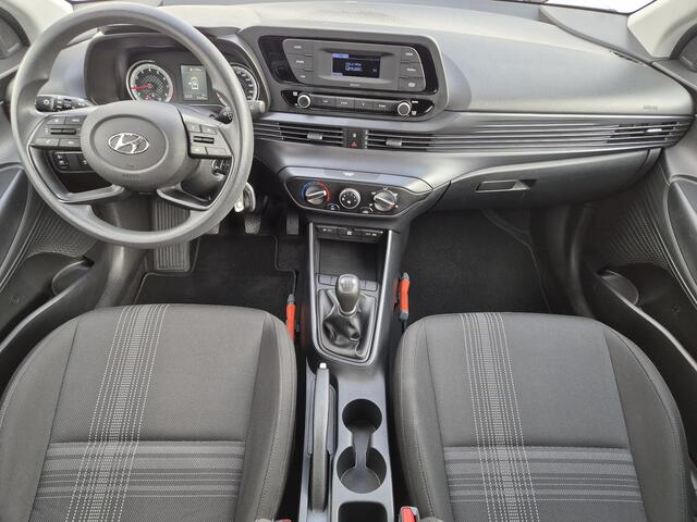 Hyundai I 20 1.2 MPI i-Motion Handgeschakeld / Airco / Cruise control / Bluetooth telefoonvoorbereiding / Elektrische ramen voor en achter /