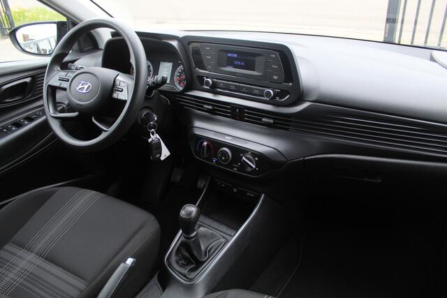 Hyundai I 20 1.2 MPI i-Motion Airco/Cruise control/Lane assist/DAB/Bluetooth/Multifunctioneel stuurwiel/Elektrische ramen/Elektrisch verstelbare spiegels.