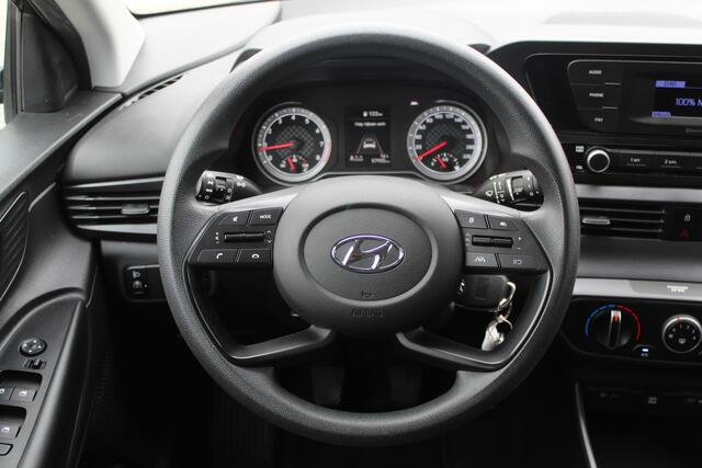 Hyundai I 20 1.2 MPI i-Motion Airco/Cruise control/Lane assist/DAB/Bluetooth/Multifunctioneel stuurwiel/Elektrische ramen/Elektrisch verstelbare spiegels.