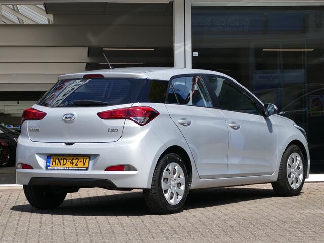 Hyundai I 20 1.2 HP i-Motion airco | all-season-banden
