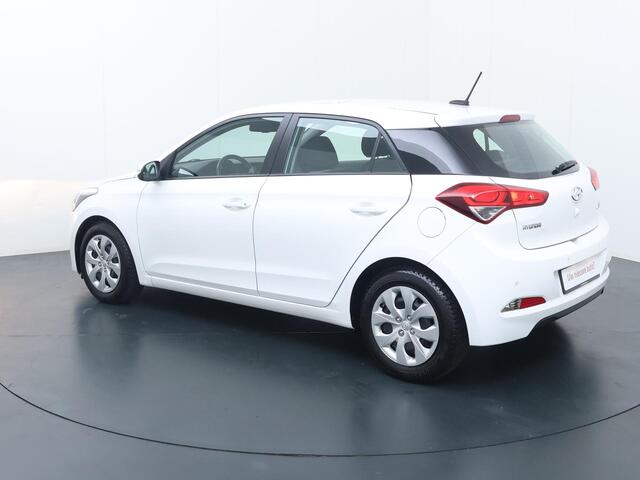 Hyundai I 20 1.0 T-GDI Comfort | Multifunctioneel stuurwiel | Cruise control | Automatische verlichting | Inklapbare spiegels | Dab+ | Bluetooth | Navigatie | Parkeersensoren | Achteruitrijcamera | Laneassist |