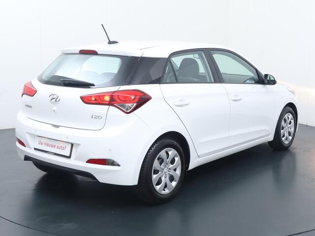 Hyundai I 20 1.0 T-GDI Comfort | Multifunctioneel stuurwiel | Cruise control | Automatische verlichting | Inklapbare spiegels | Dab+ | Bluetooth | Navigatie | Parkeersensoren | Achteruitrijcamera | Laneassist |