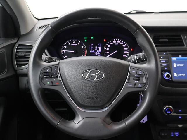 Hyundai I 20 1.0 T-GDI Comfort | Multifunctioneel stuurwiel | Cruise control | Automatische verlichting | Inklapbare spiegels | Dab+ | Bluetooth | Navigatie | Parkeersensoren | Achteruitrijcamera | Laneassist |
